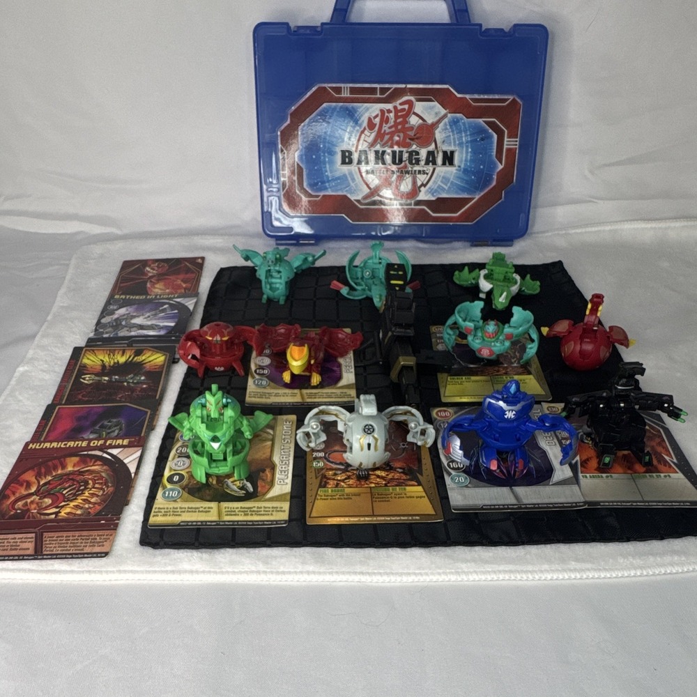Lot 13 Bakugan Battle Brawlers Battle Brawlers Dragon Set w/ Case /Figures Cards